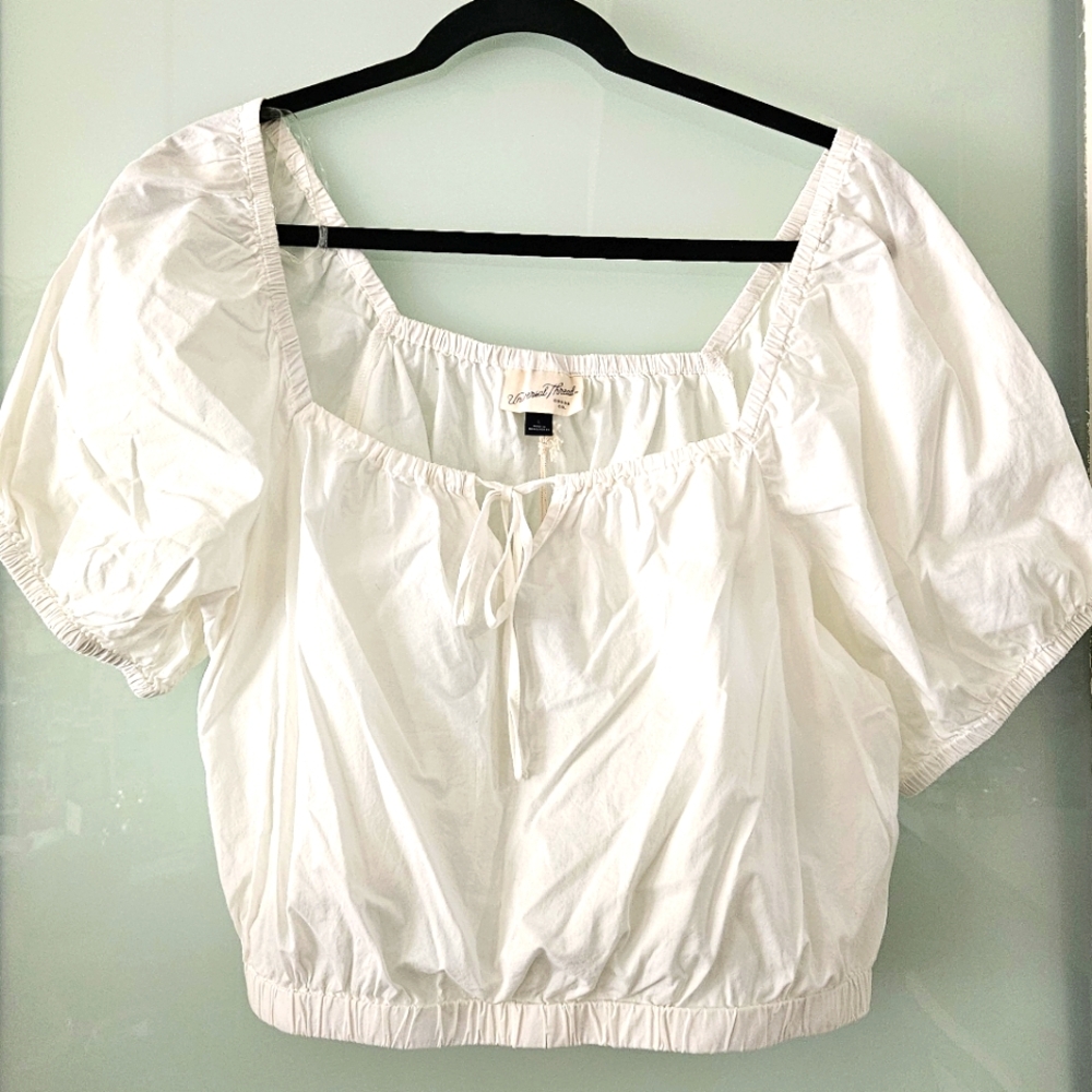 Universal Thread Universal Thread White Puffed Sleeve Blouse size L